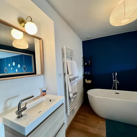 Maison En Pierre Avec Jacuzzi *