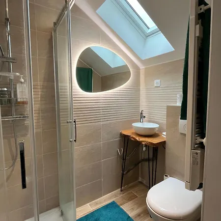Maison En Pierre Avec Jacuzzi Hébergement de vacances